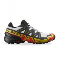 Salomon Speedcross 6, ein strapazierfähiger Schuh, der Trailläufer auf verschiedenen Terrains begeistern wird.
