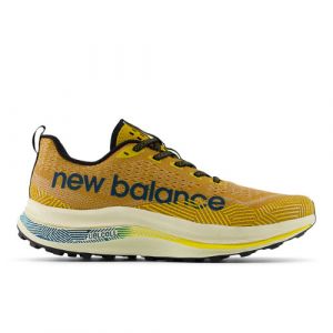 New Balance Herren FuelCell SuperComp Trail in Braun/Blau/Beige