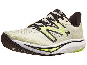 New Balance Herren FuelCell Rebel V3 Laufschuh