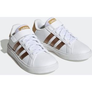 adidas Sportswear Sneaker "GRAND COURT SUSTAINABLE LIFESTYLE COURT ELASTIC LACE AND TOP STRAP", Design auf den Spuren des adidas Superstar