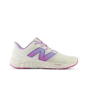 New Balance Kinder Fresh Foam Arishi v4 in Weiß/Violett/Rosa