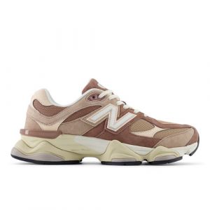 New Balance Unisex 9060 in Braun/Rosa