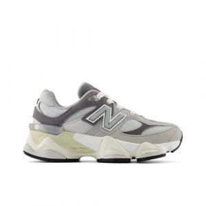 New Balance Kinder 9060 in Grau