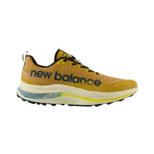 New Balance FuelCell SuperComp Trail v1 Gelb AW24 Schuhe