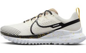 NIKE Herren React Pegasus Trail 4 Sneaker