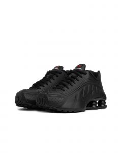 Nike WMNS SHOX R4 women Lowtop black in Größe:36,5