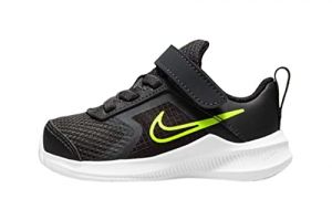 Nike Jungen Unisex Kinder Downshifter 11 Kids Road Running Shoe