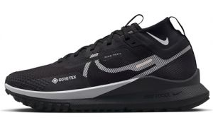 Nike Damen React Pegasus Trail 4 Gore-TEX Sneaker