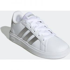 adidas Sportswear Sneaker "GRAND COURT LIFESTYLE TENNIS LACE-UP", Design auf den Spuren des adidas Superstar