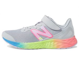 New Balance Mädchen Fresh Foam Arishi V4 Bungee Lace With Hook And Loop Top Strap Sneaker