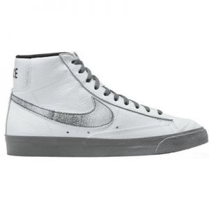 Nike Sportswear Blazer Mid 77 EMB Sneaker